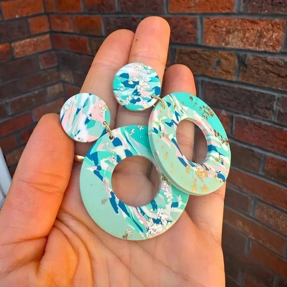 Ombre Light Blue Earrings - Picture 6 of 6